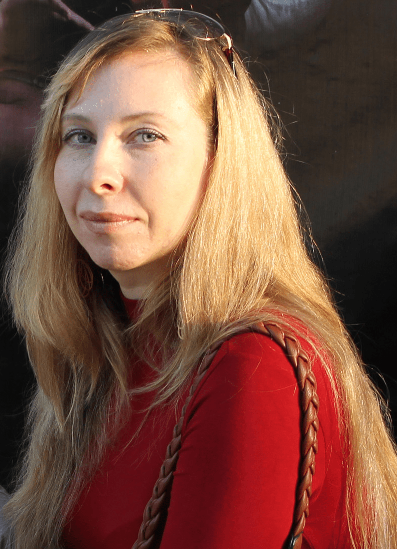 Яна заглавное